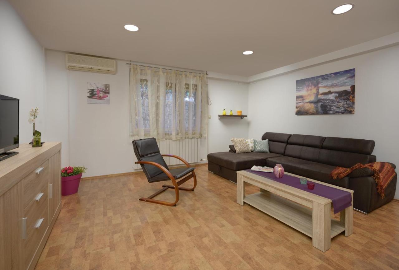 Apartment Tea Póla Kültér fotó
